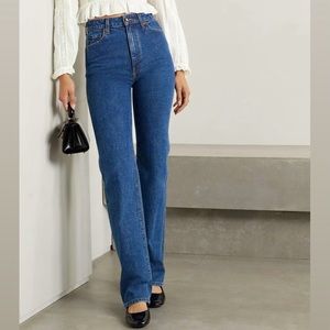 Vintage Levi’s orange tab high-waisted dark-wash jeans. 💙